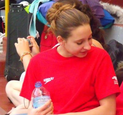 Championnats de France d’hiver (bassin de 25 m) à Angers, Maëlys au contact des plus grands entre en finale B du 200 brasse