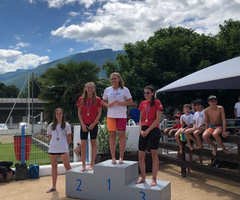 Grand Prix de St-Egrève (1) le dimanche 16 juin à la piscine des mails : Ilona Corte de Sassenage intouchable en papillon, Amandine notre meilleure représentante