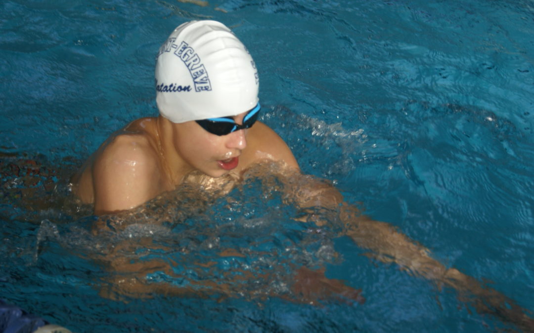 Meeting interne de Noël le mercredi 18 décembre à St-martin le Vinoux : Chloé et Lorenzo en pointe